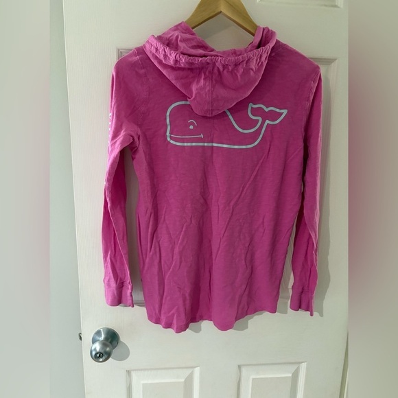 Vineyard Vines Tops - Vineyard Vines hot pink whale logo lightweight hoodie size small